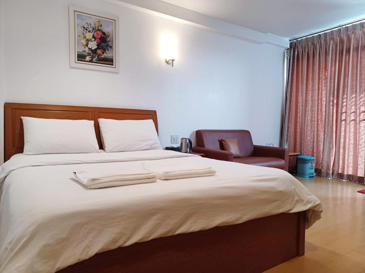Nut Mansion Suvarnabhumi Bang Phli Екстериор снимка